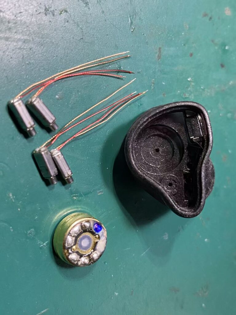 IEM divers and chamber IEM divers and chamber