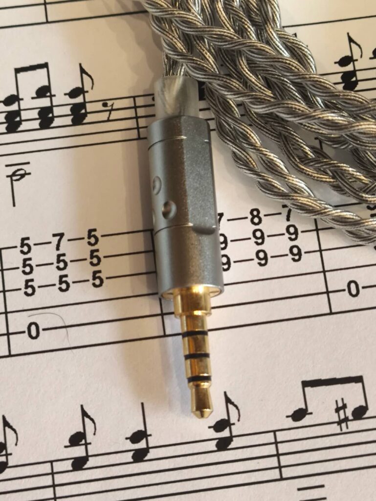 divisi mic 4pin